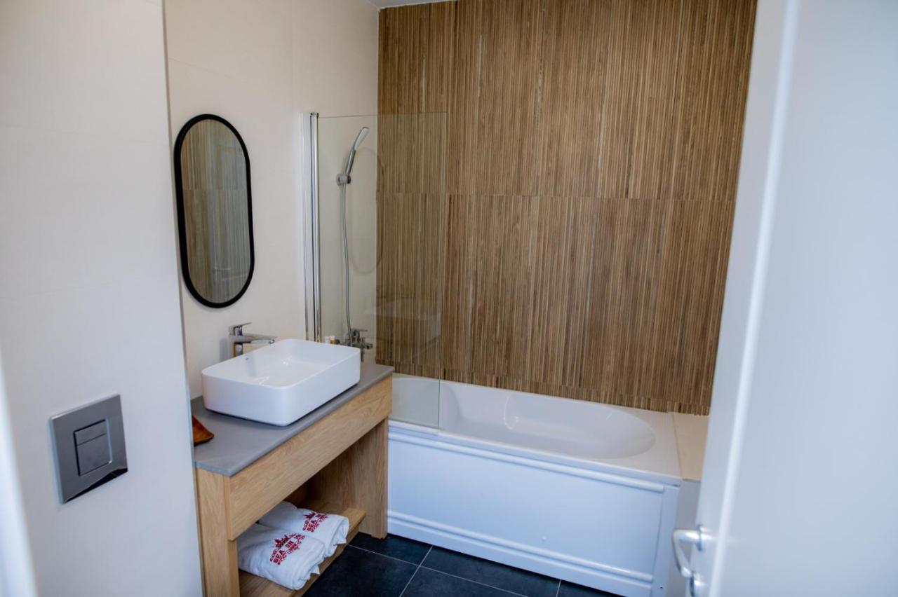 Sea On Mamaia Apartment Luaran gambar